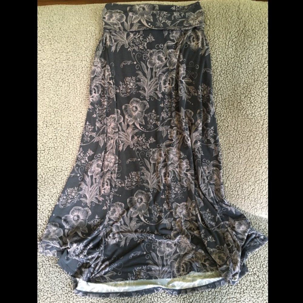 ✨LAST CHANCE! ✨ Lularoe Maxi Skirt